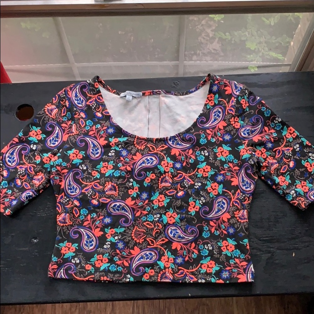 🌟CHARLOTTE RUSSE CROP TOP🌟